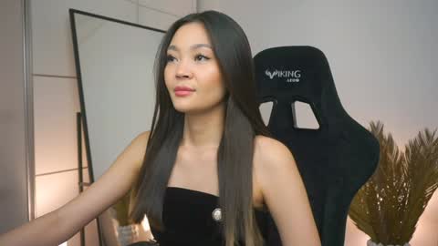 kim online show from 01.25.25