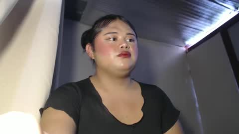Snapshot of lovelypinaychubsx chatting on 01.02.25 lovely online show from 01.02.25