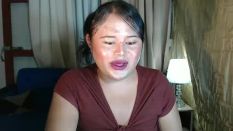 Snapshot of lovelypinaychubsx chatting on 01.24.25 lovely online show from 01.24.25