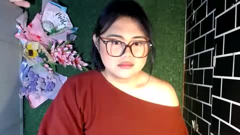 Snapshot of lovelypinaychubsx chatting on 10.07.25 lovely online show from 10.07.25