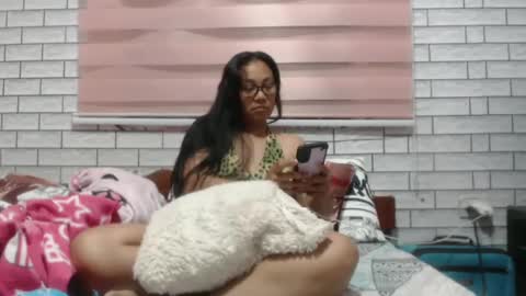 Angelquey online show from 01.06.25