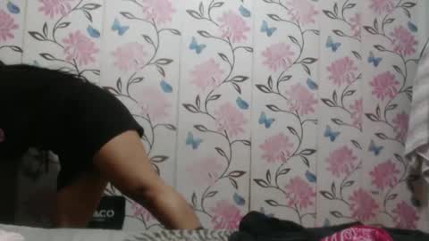 Angelquey online show from 01.17.25