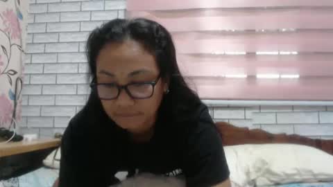 Angelquey online show from 02.15.25