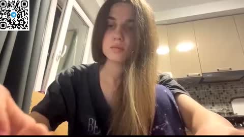 Snapshot of lovelysilk_63 chatting on 06.18.26 ELA online show from 06.18.26