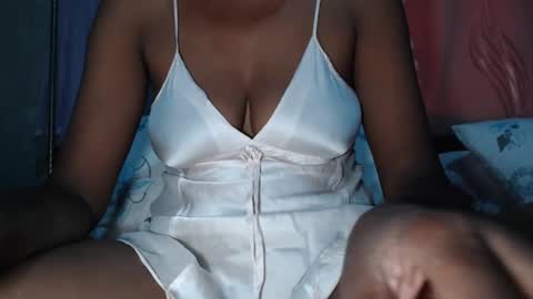 miss fancy louis online show from 02.18.25