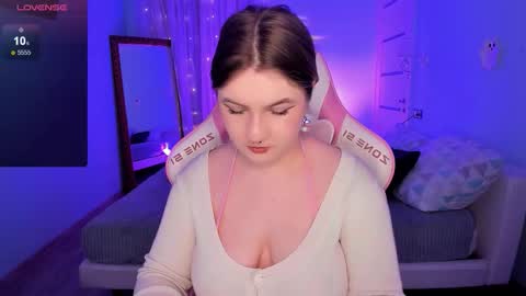 Snapshot of lovelyy_julia chatting on 12.03.25 Julia online show from 12.03.25