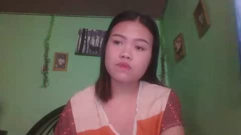 Snapshot of lovemae352295 chatting on 11.15.25 lovemae352295 online show from 11.15.25