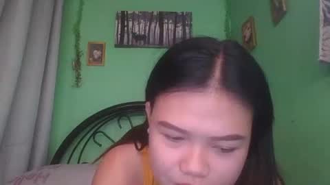 Snapshot of lovemae352295 chatting on 11.25.25 lovemae352295 online show from 11.25.25