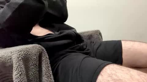 Snapshot of lovenaffection chatting on 12.18.25 lovenaffection online show from 12.18.25