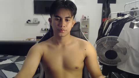 loverboyph04 online show from 10.14.25