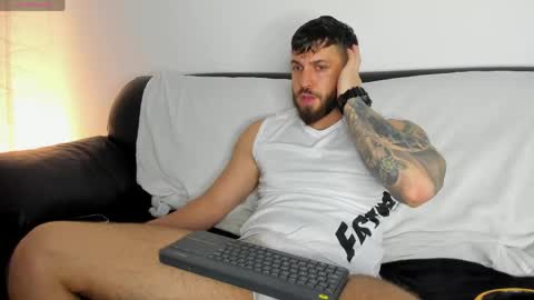 Snapshot of lovermike_ chatting on 05.08.26 Mike online show from 05.08.26