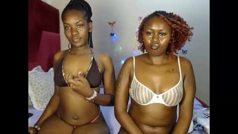 Snapshot of lovers_echo chatting on 11.12.25 lovers_echo online show from 11.12.25