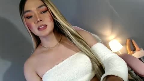 lovers moon22 online show from 12.12.24