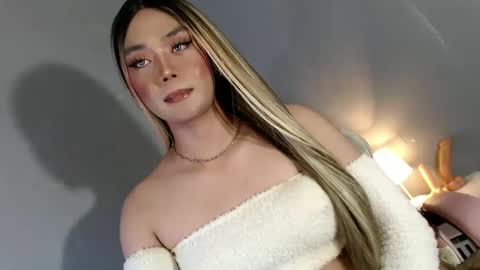 lovers moon22 online show from 01.13.25