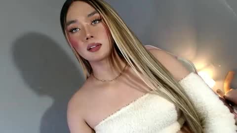 lovers moon22 online show from 01.30.25