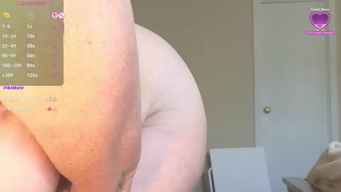 LoveSaraChristine online show from 11.08.25