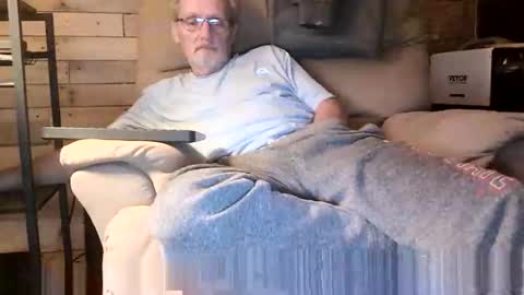 Snapshot of lovesex6565 chatting on 04.20.26 just here to have fun and cum online show from 04.20.26