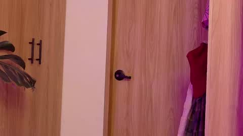 LovesKingdom online show from 04.19.26