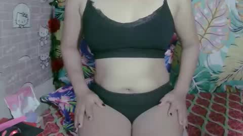 Snapshot of lovexx_69ass chatting on 11.23.25 lovexx_69ass online show from 11.23.25