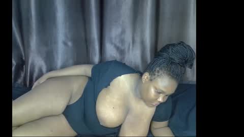 loveytiana online show from 12.04.25