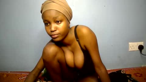 lovly_lastborn online show from 03.03.26