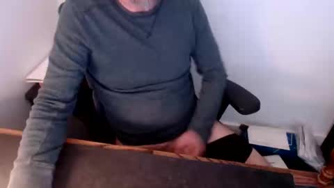 lreed090 online show from 04.23.26