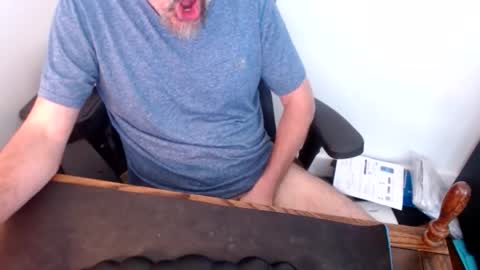 lreed090 online show from 04.24.26