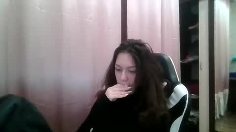 Snapshot of lu_krecia chatting on 01.04.25 Lu krecia online show from 01.04.25