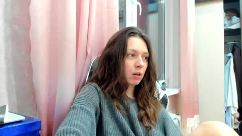 Snapshot of lu_krecia chatting on 01.07.25 Lu krecia online show from 01.07.25