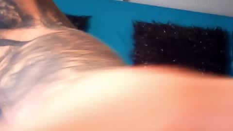 lu_pink online show from 10.28.25