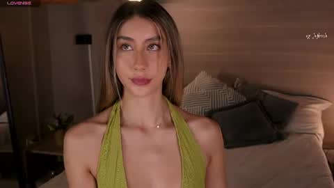Snapshot of lua_ferch_ chatting on 06.19.26 ---Goys incredible photographs online show from 06.19.26