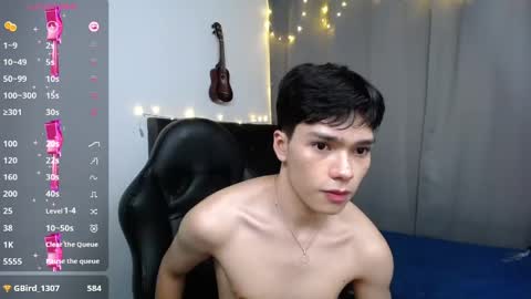 Snapshot of luandy_ chatting on 01.03.25 lUAN online show from 01.03.25
