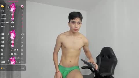 Snapshot of luandy_ chatting on 02.13.25 lUAN online show from 02.13.25