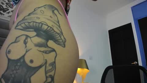 Snapshot of luankakozlov chatting on 03.04.26 LuankaKozlov online show from 03.04.26