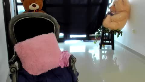 luara__01__lecat_1 online show from 01.12.26