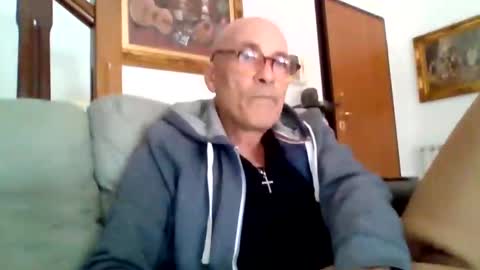 luca105 online show from 01.16.25