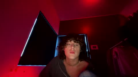 Snapshot of luca20y_ chatting on 05.31.26 luca20y_ online show from 05.31.26