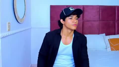 Snapshot of luca_mashle chatting on 06.19.26 luca_mashle online show from 06.19.26