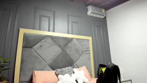 luca_morettii online show from 11.26.25