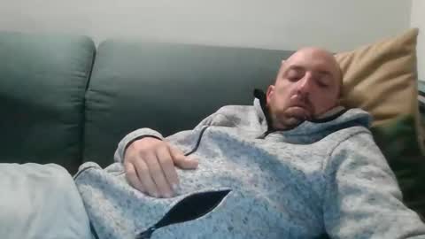 Snapshot of lucabeech88 chatting on 10.05.25 Luca online show from 10.05.25