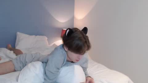 lucacharm online show from 12.23.24