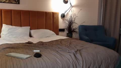 lucacharm online show from 02.09.25