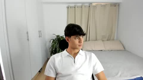 Snapshot of lucacosta19 chatting on 04.25.26 lucacosta19 online show from 04.25.26