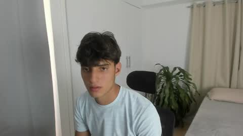 Snapshot of lucacosta19 chatting on 05.06.26 lucacosta19 online show from 05.06.26