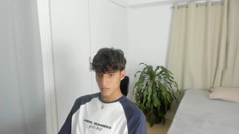 Snapshot of lucacosta19 chatting on 05.08.26 lucacosta19 online show from 05.08.26