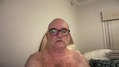 Snapshot of lucas10004 chatting on 02.15.25 lucas10004 online show from 02.15.25