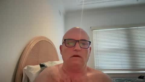 Snapshot of lucas10004 chatting on 09.10.25 lucas10004 online show from 09.10.25