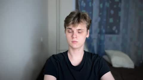 Snapshot of lucas_dany chatting on 12.12.24 Lucas Gill online show from 12.12.24