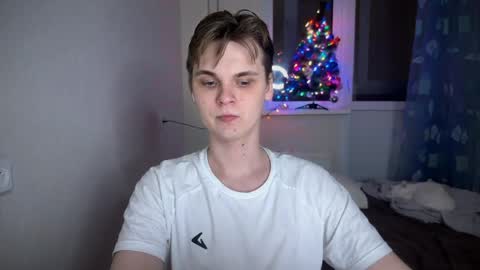 Snapshot of lucas_dany chatting on 12.19.24 Lucas Gill online show from 12.19.24