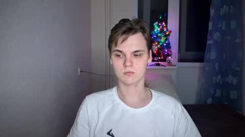 Snapshot of lucas_dany chatting on 12.20.24 Lucas Gill online show from 12.20.24